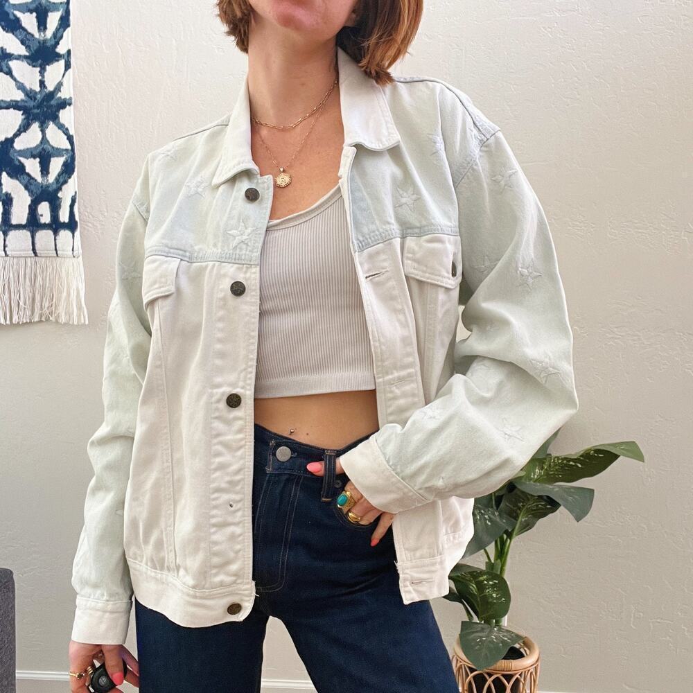 Vintage Star Embroidered White Lightwash Oversized Denim Trucker Jacket